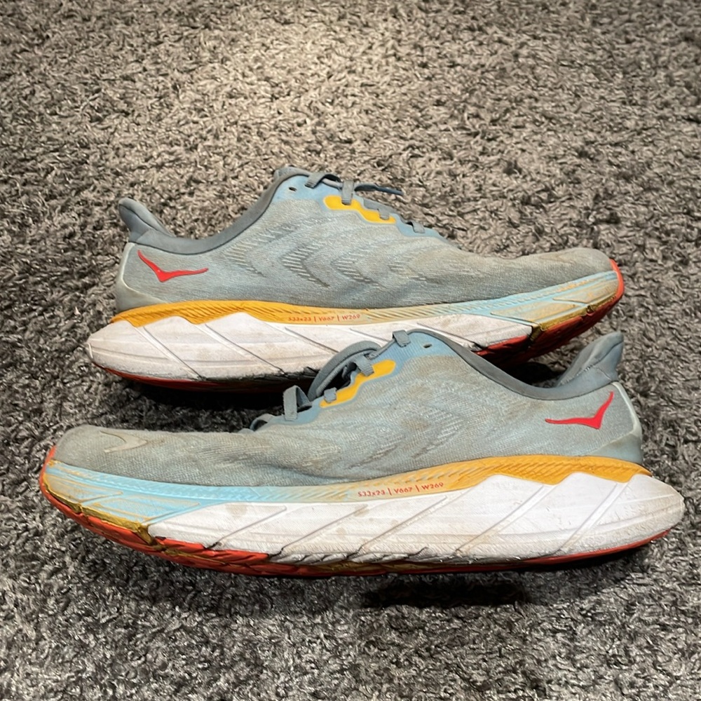 Hoka arahi 6 - Picture 2 of 8